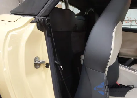 2008 Chrysler Crossfire Limited из США, поврежденный, VIN 1C3LN65LX8X075655